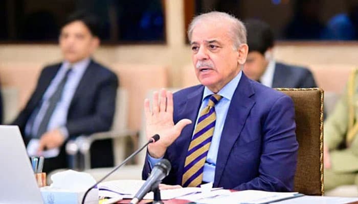 وزیراعظم کا بجلی لوڈشیڈنگ کا نوٹس،کسی بھی علاقے میں 2 گھنٹے سے زیادہ لوڈشیڈنگ نہ کی جائے