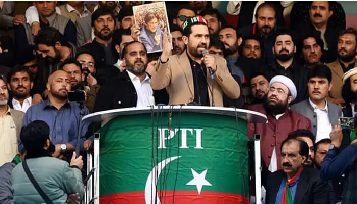 فیصلہ  کرلیا گیاسہیل آفریدی کی حکومت کو جانا ہوگا: ذرائع کا دعویٰ