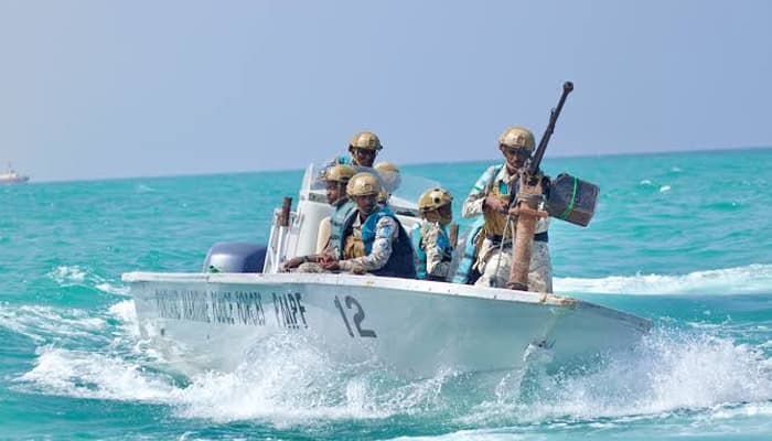 صومالی قزاقوں کی فائرنگ سے 3 پاکستانیوں سمیت 5 افراد ہلاک