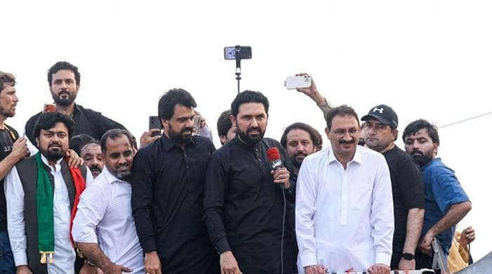 وزیر اعلیٰ خیبر پختونخوا سہیل آفریدی کی قیادت میں پی ٹی آئی کا لانگ مارچ چارسدہ پہنچ گیا