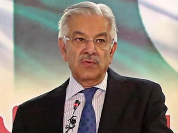 افغانستان کے ایجنٹ دہشتگردوں کو بلوچ عوام کے ساتھ مل کر شکست دیں گے، وزیر دفاع