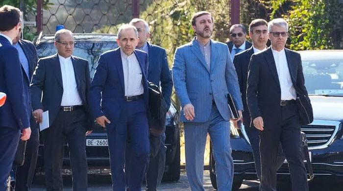 ایران نے امریکا سے مذاکرات کی بحالی اور جنگ کے خاتمے کیلئے 3 شرائط پیش کردیں