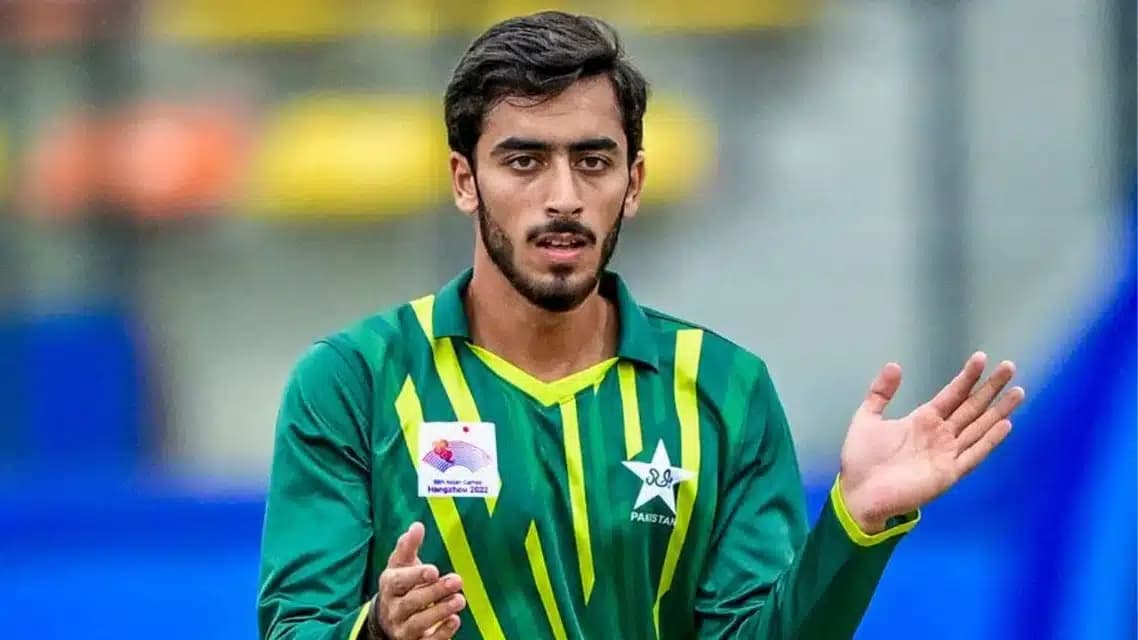 انگلینڈ کیخلاف آل راؤنڈکارکردگی، عرفات منہاس نے اہم اعزاز حاصل کرلیا