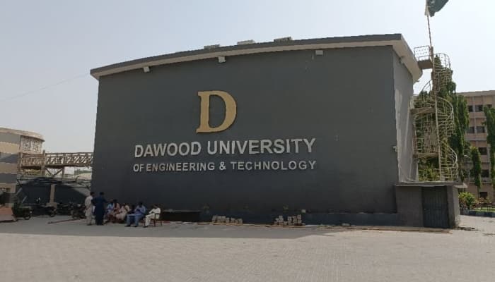 داؤد انجینئرنگ کے داخلہ ٹیسٹ میں کراچی بورڈ کے 92 فیصد طلبہ کامیاب