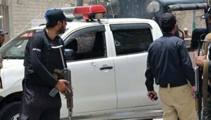 کوہاٹ: پولیس چیک پوسٹ پر دہشتگردوں کے حملے میں 7 پولیس اہلکار زخمی، دہشتگرد فرار