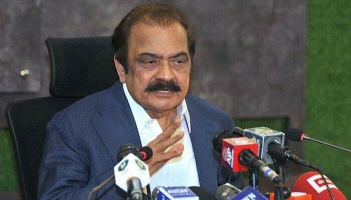 فورسز کے ساتھ کھڑی نہ ہونے والی سیاسی جماعت مائنس ہوجائےگی: رانا ثنا اللہ